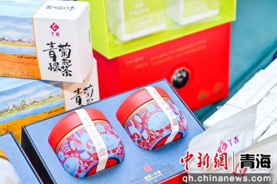 图为青稞精加工食品。青海天佑德集团高原生物食品开发研究院供图